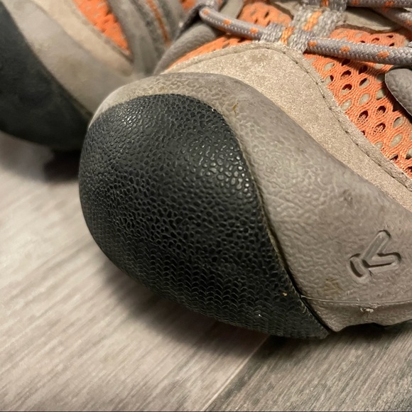 KEEN Women's Targhee Waterproof Hiking Shoe - Picture 3 of 12